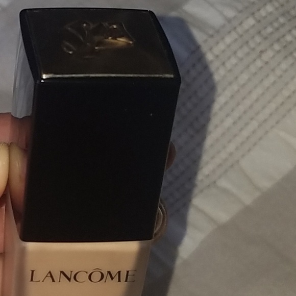 Lancome Foundation - Picture 4 of 4